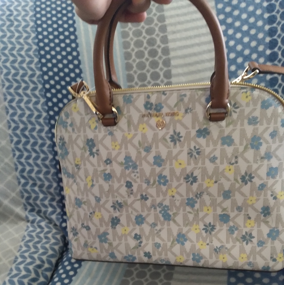 Womens purse.